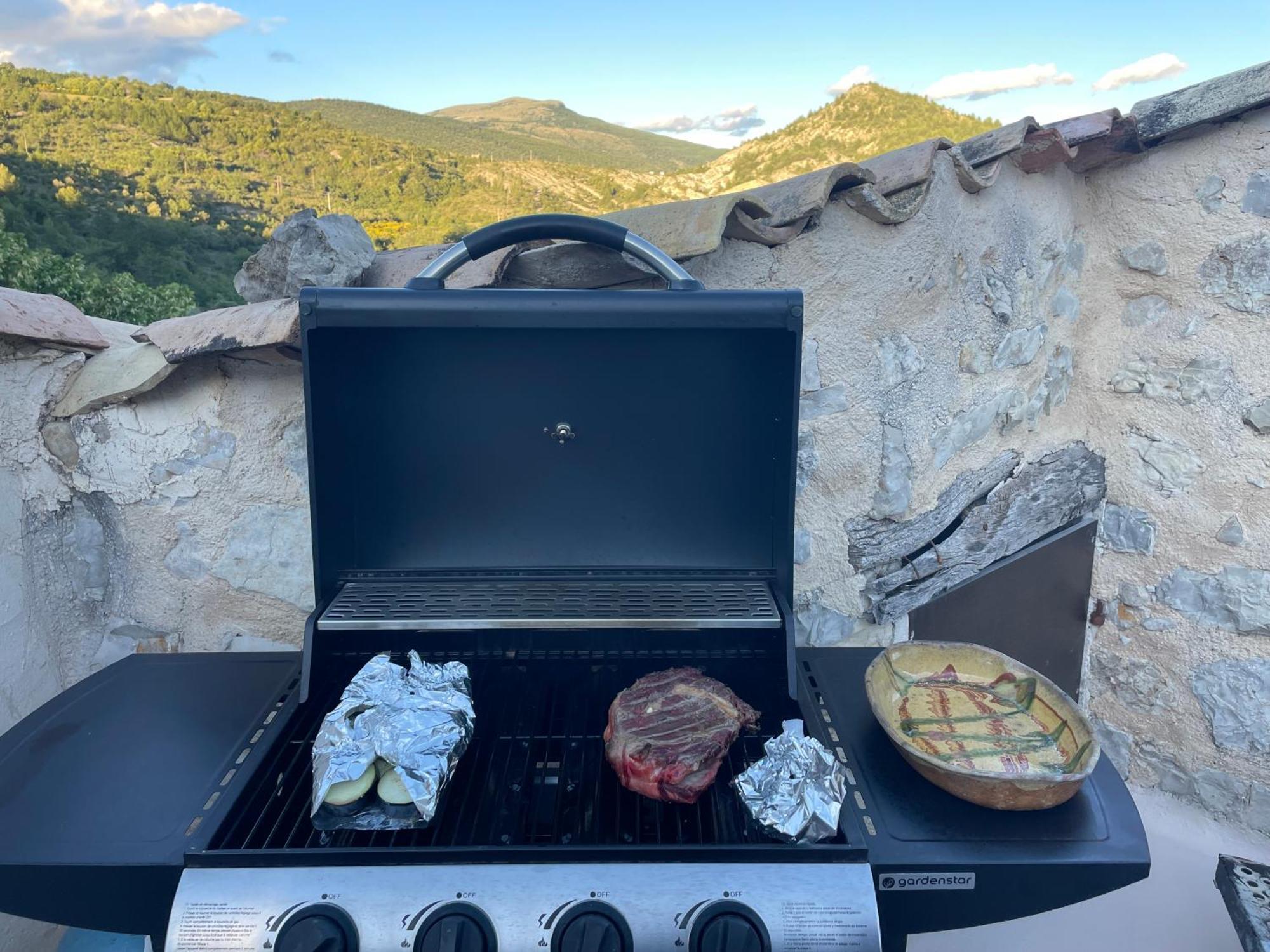 La Maison De Vergol Montbrun-les-Bains Exteriör bild